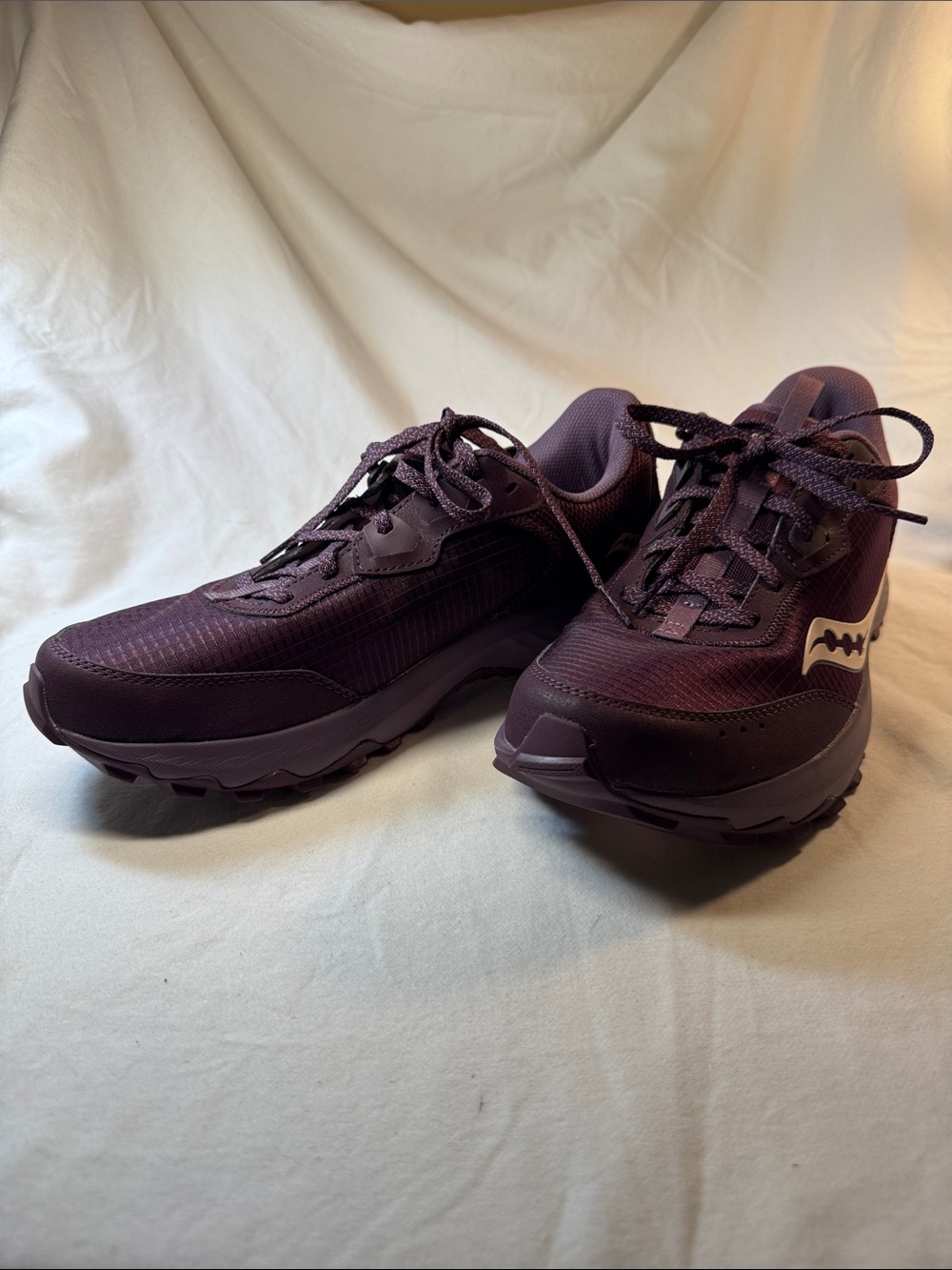 Saucony Deep Plum Sneakers size 11